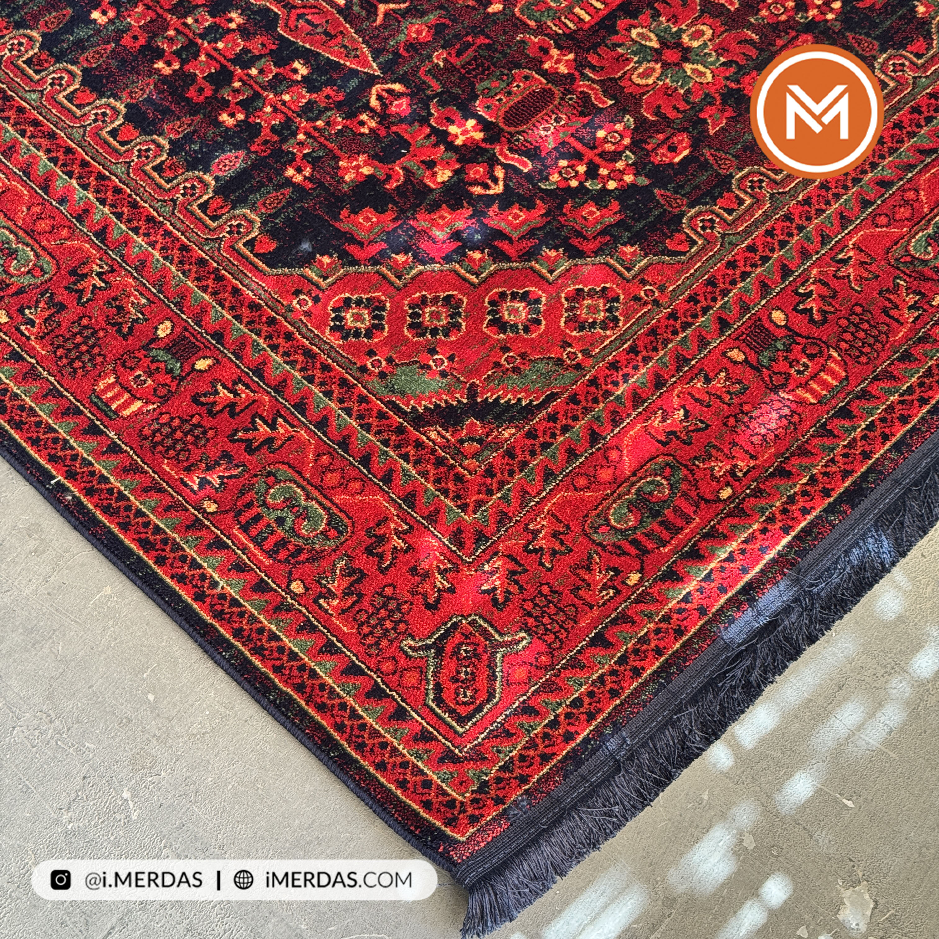 فرش گبه هرمس کد 6045 زمینه سرمه ای